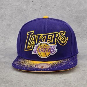 Mitchell & Ness Los Angeles Lakers Script Cap Purple & Yellow Spray Snapback Hat